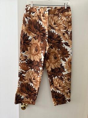 Floral Cropped Pants in Brown & Cream